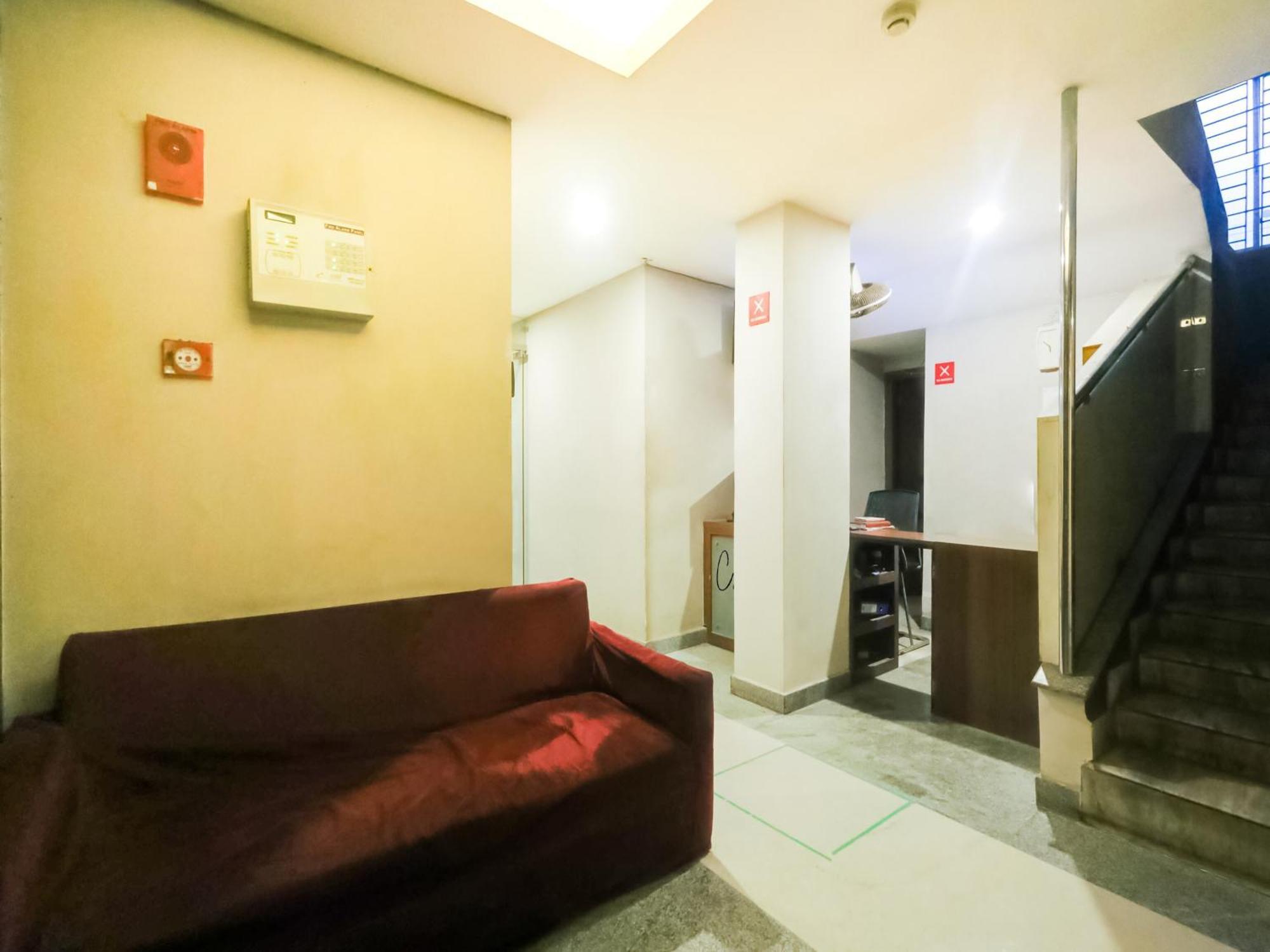 Hotel O Nirvana Lodge Гувахати Экстерьер фото